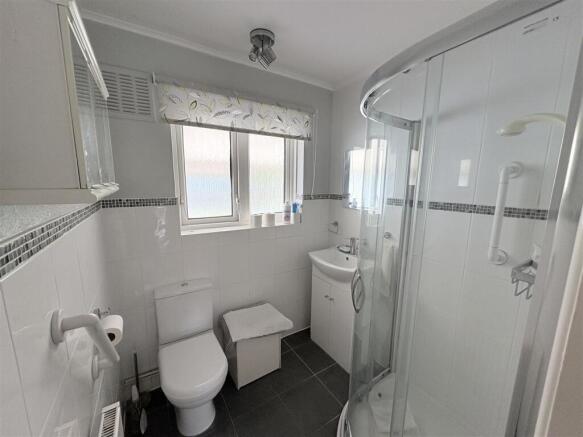 Eric Road,  Stubbington,Fareham photo 4