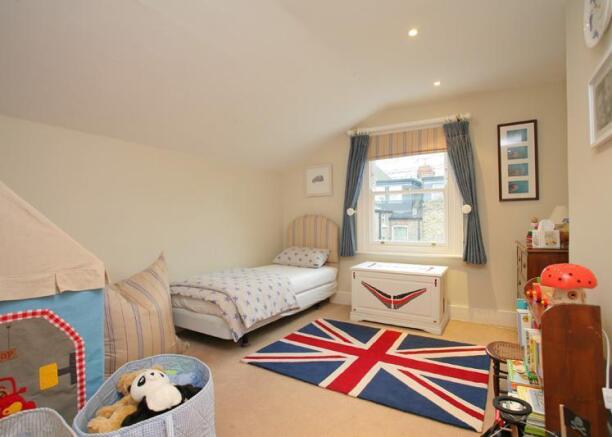 Photo 9