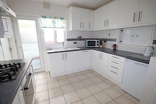Freeland Road, Clacton on Sea, CO15 photo 4
