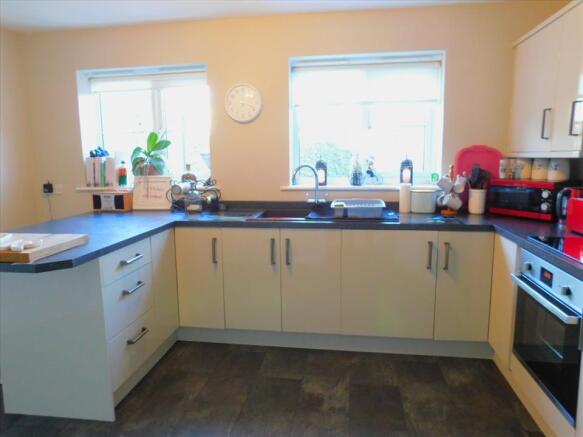 KITCHEN Additional photo
