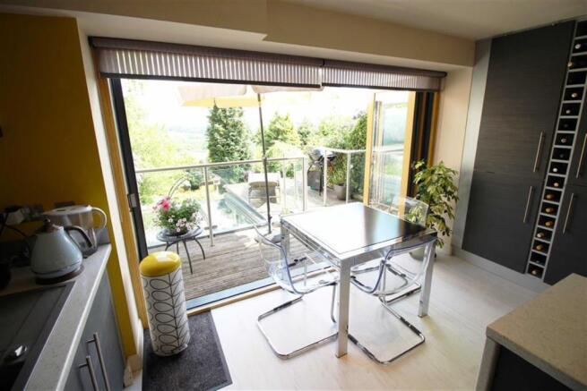DINING KITCHEN