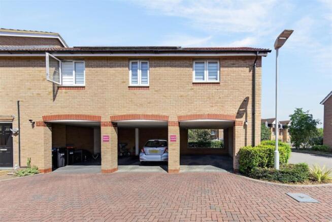 Flat2,2BedgeburyPlWeb04.jpg