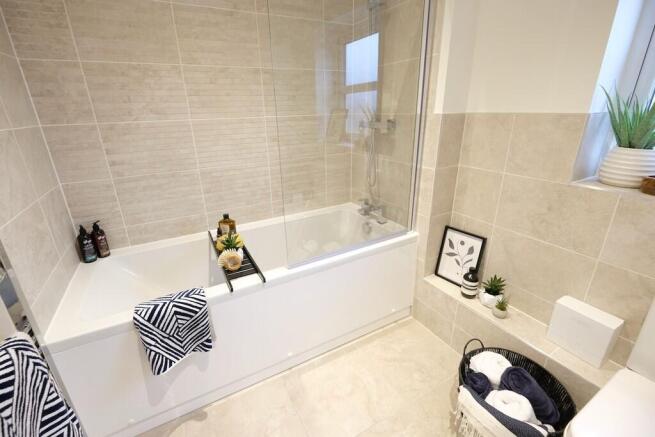 4 bed Semi-Detached for sale Image 5