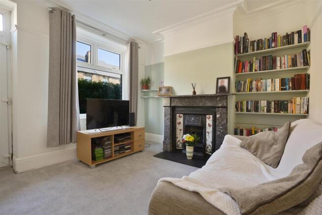 3 bed Terraced for sale Image 5