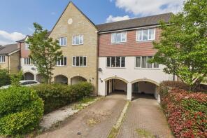 71, Oakey Drive, Wokingham RG40 2DT