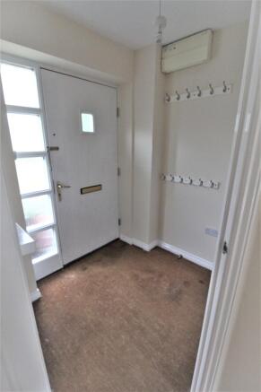 Entrance Vestibule With Door To Cloakroom/WC