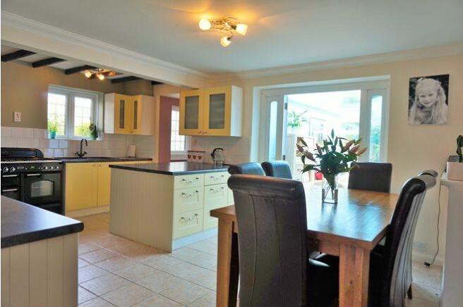 Kitchen/Family Room