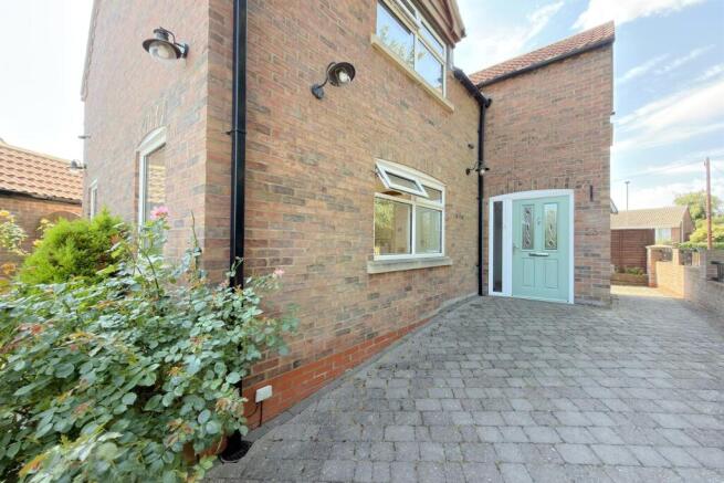 3 bed Detached for sale Image 4