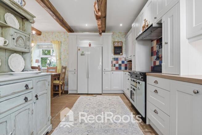 4 bed Semi-Detached for sale Image 7