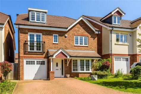 Aberdeen Way, Knaphill, Woking, Surrey, GU21
