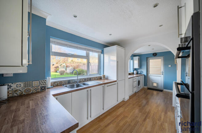 f8db74ef87c845ba9442eac45969717b