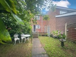 8, Brynglas, Hollybush, Cwmbran NP44 7LG