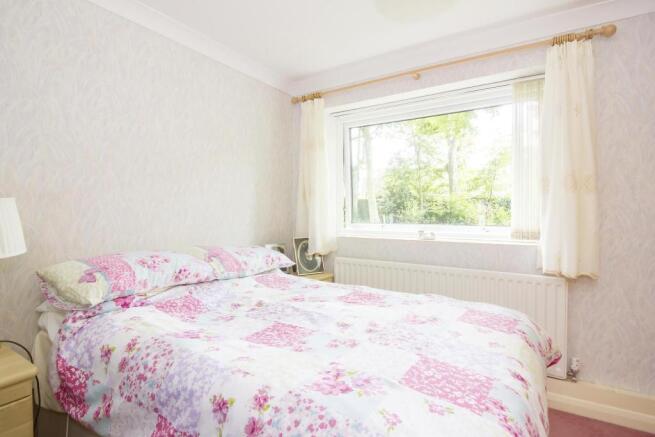 bed1.jpg