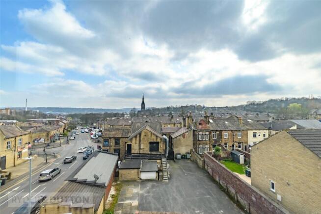 2 bed Apartment for sale Image 10