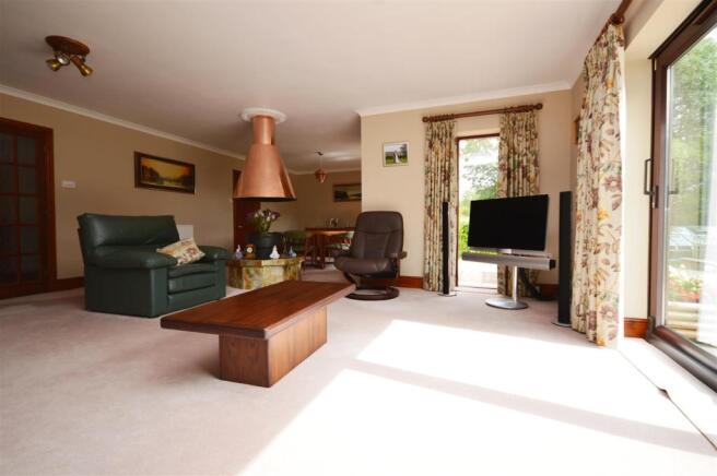 Living Room.JPG