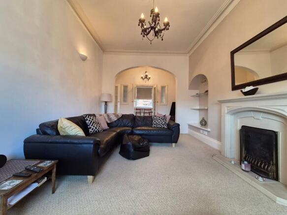 2 bed Flat for sale Image 9