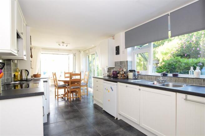 Kitchen /Dining Room