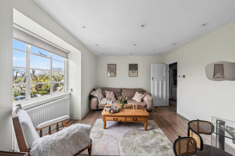 Denison Close, Hampstead Garden Suburb, London, N2
