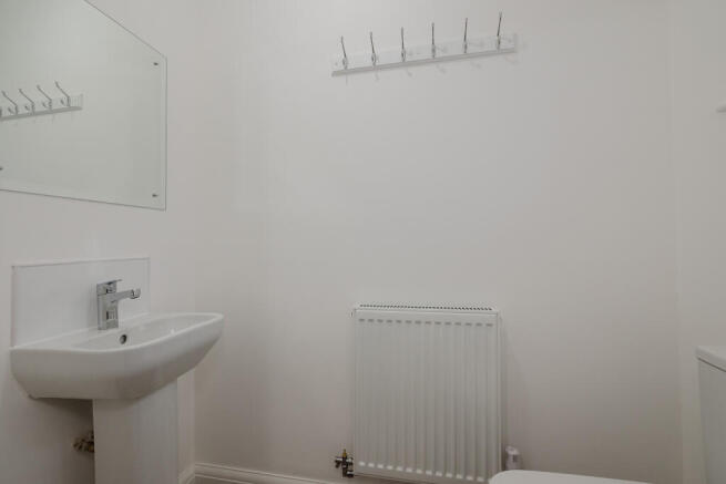 3 bed House to rent Image 7