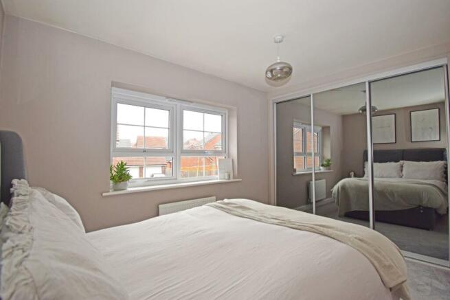 16 Furnival Drive, bed 1a.jpg