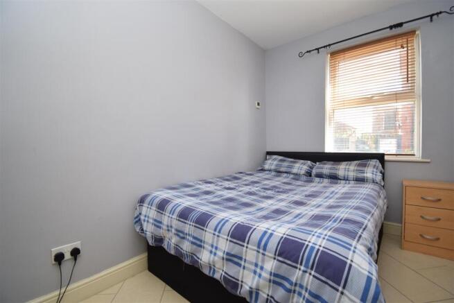 3 bed Town House to rent Image 7