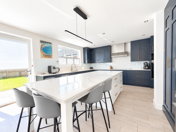 New kitchen