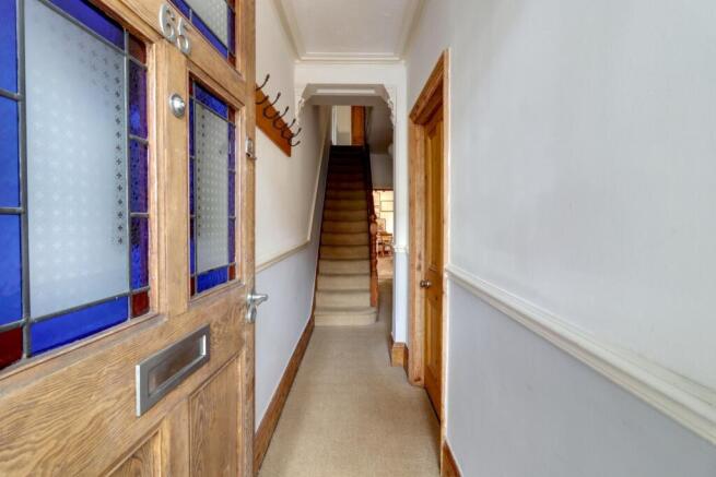 7. Entrrance Hall