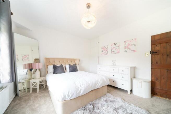 Bedroom 2-2.jpg