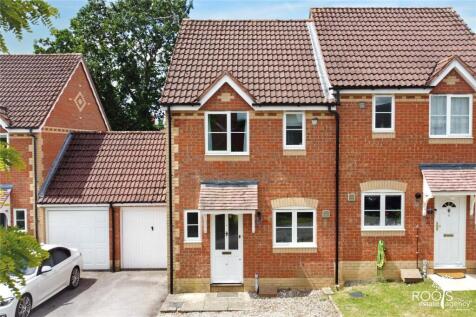 Crocus Mead, Thatcham, Berkshire, RG18