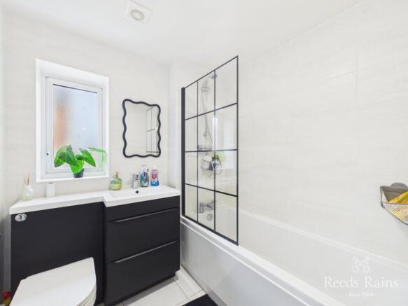 2 bed Semi-Detached for sale Image 4