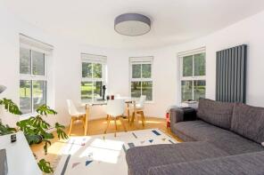 Flat 4, 28a Riseholme Court, Cadogan Terrace, Hackney, London E9 5EL
