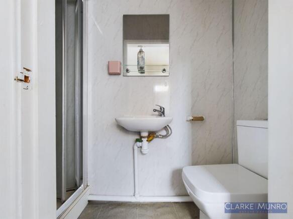 5 bed Terraced for sale Image 5