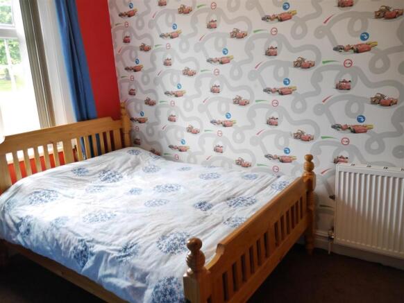 BEDROOM 2: