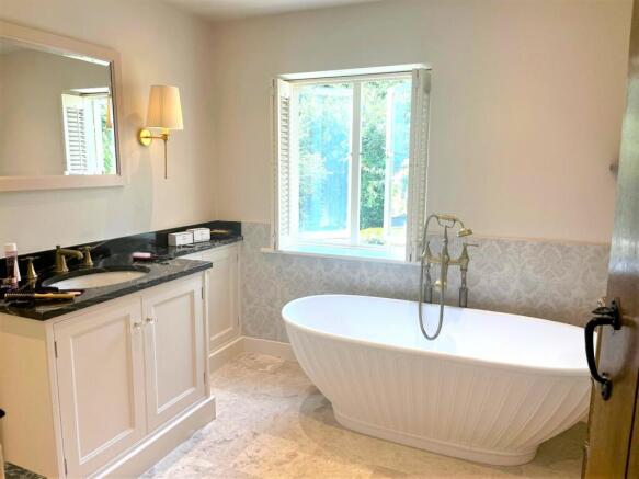 En-suite Bathroom