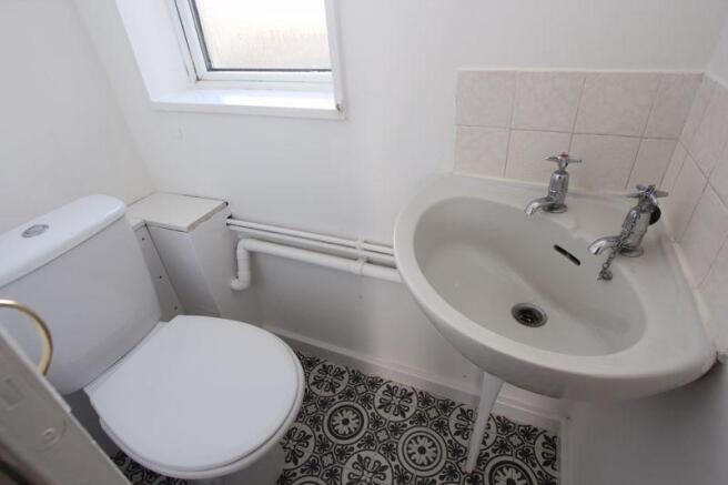 Cloakroom/WC