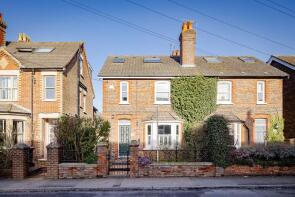 52, Godstone Road, Lingfield RH7 6BW