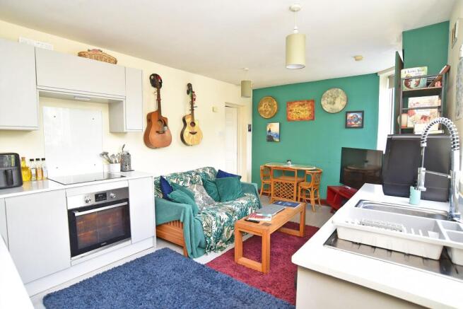 1 bed Apartment for sale Image 4