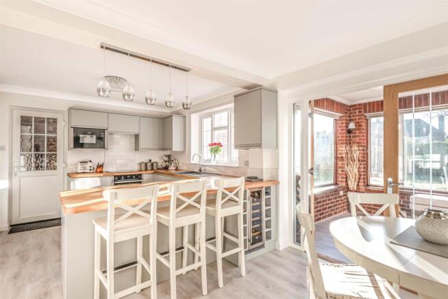 Kitchen Diner II
