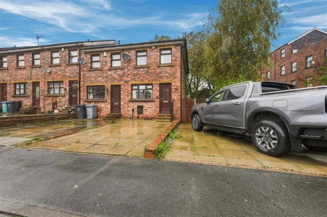 2-bed terraced on Frances Street, Macclesfield, £172,500
