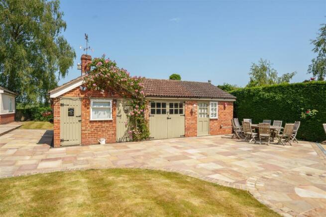 Fordacre, 21 Church Lane, Nether Heyford