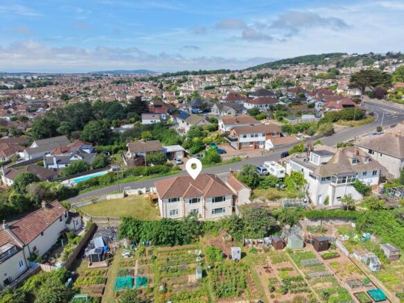 4 Bed Detached House To Rent