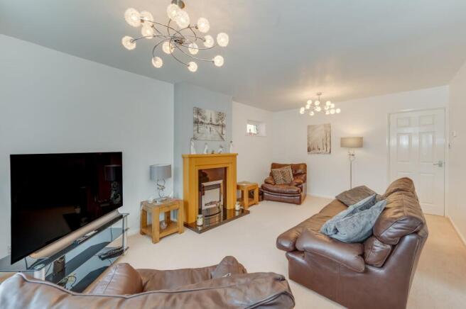 3 bed Detached Bungalow for sale Image 8