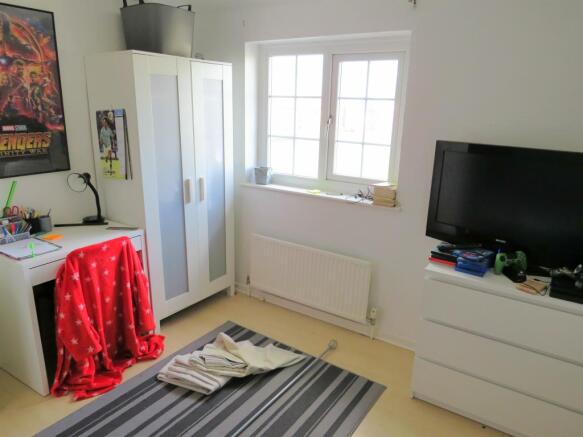 Photo 8