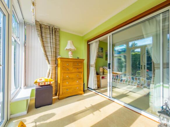 2 bed Detached Bungalow for sale Image 8