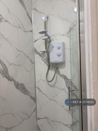 Room 3 - Ensuite With Kitchenette Upstairs