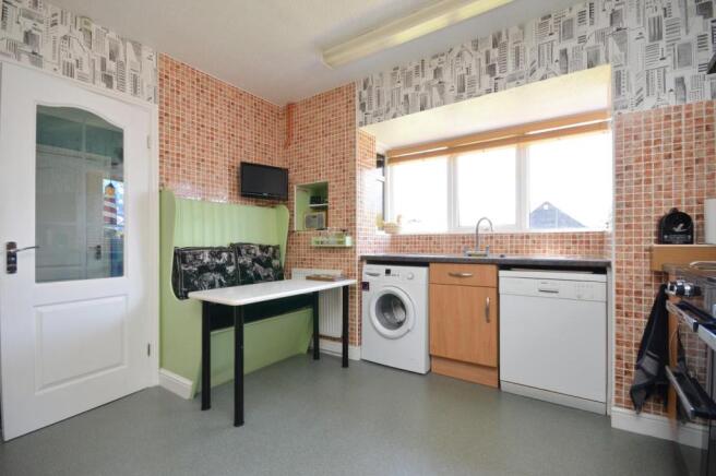 Kitchen/Breakfast Room