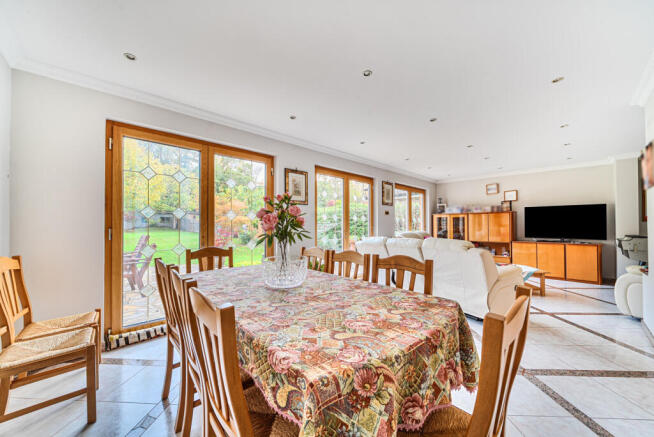 Sitting/Dining Room
