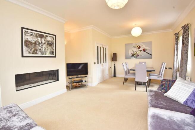 2 bed Retirement Property for sale Image 9