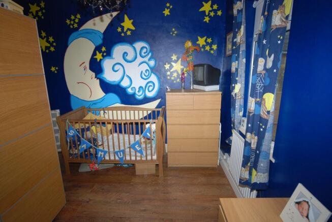 BEDROOM 2