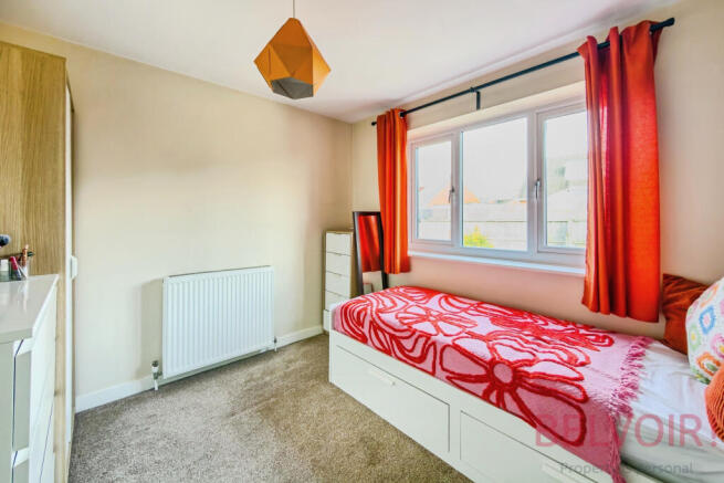 3 bed Semi-Detached for sale Image 12